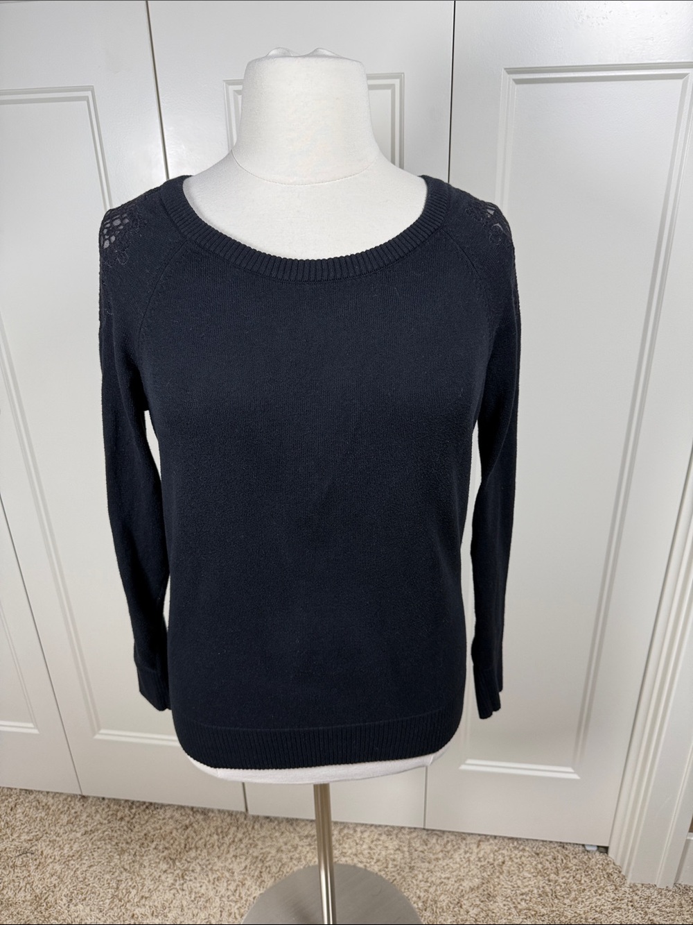 torrid Black Scoop Neck Sweater with Lace Shoulder Detail Size 1X